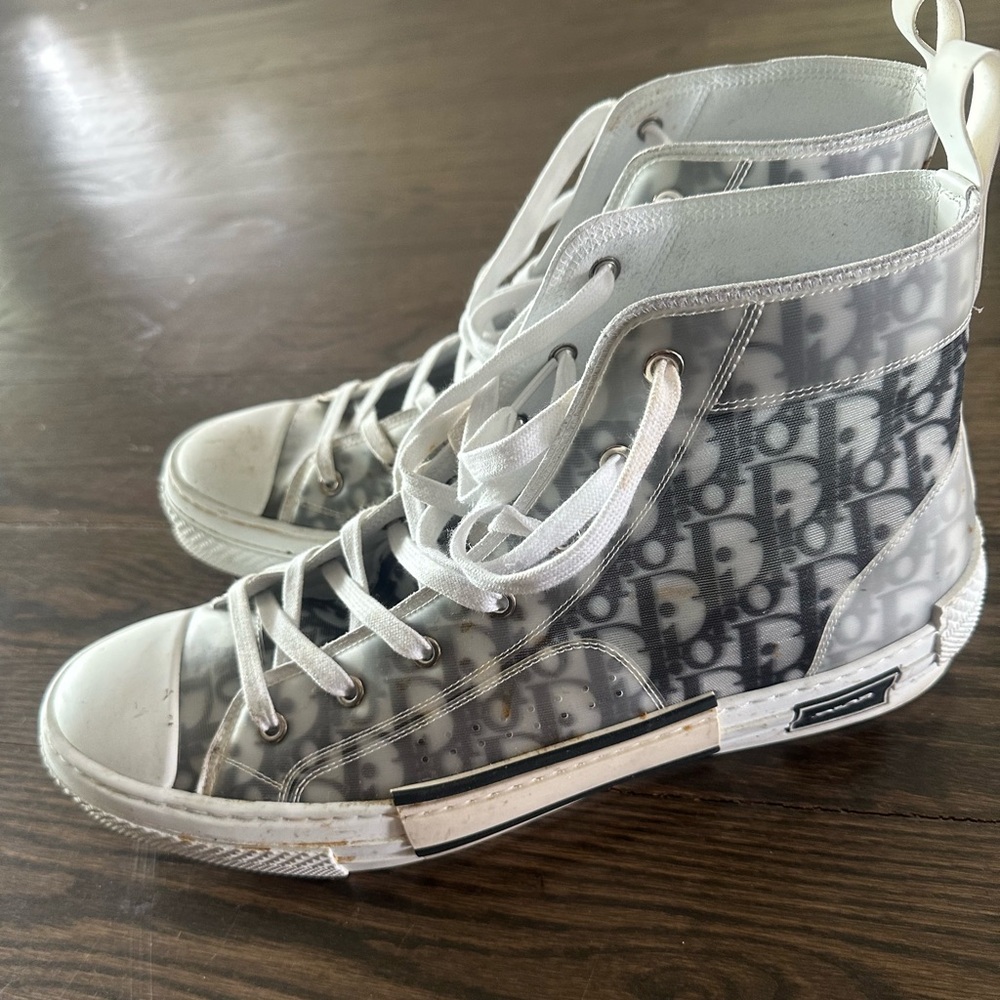 100% Authentic Men’s Dior High Top Sneakers